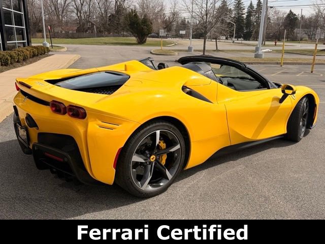 Used 2022 Ferrari SF90 Spider image 5