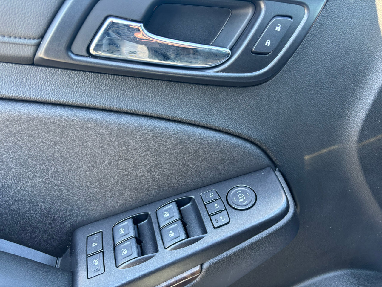 Used 2019 Chevrolet Tahoe LT image 16