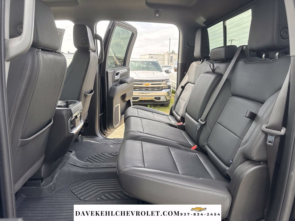 Used 2025 Chevrolet Silverado 3500 LTZ w/ LTZ Plus Package AWD/4WD image 25