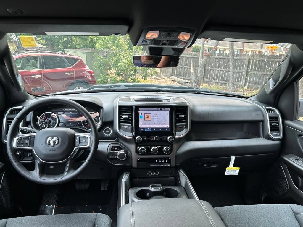 Used 2026 RAM 1500 Express AWD/4WD image 26