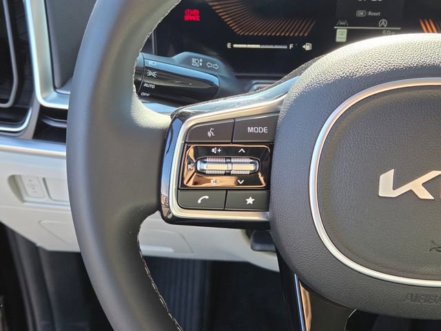 Certified 2024 Kia Sorento S w/ Panoramic Sunroof Package image 18