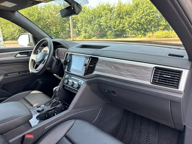 Used 2023 Volkswagen Atlas Cross Sport SE AWD/4WD image 27