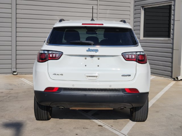 Used 2024 Jeep Compass Latitude AWD/4WD image 7