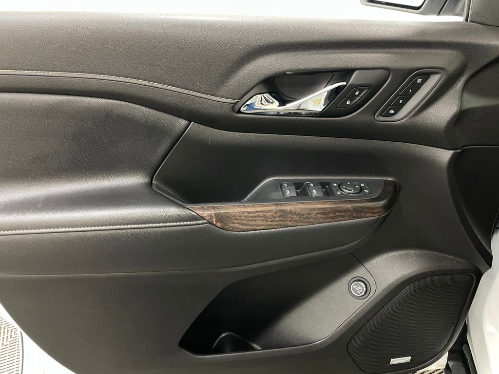 Used 2021 GMC Acadia Denali w/ Denali Ultimate Package image 31