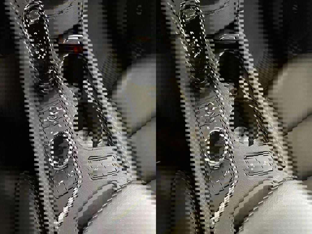 Certified 2024 Cadillac XT5 Luxury image 23