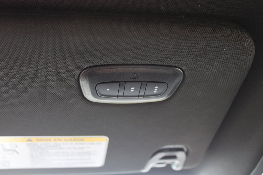 Used 2023 Jeep Wagoneer Series III w/ Premium Group I AWD/4WD image 23