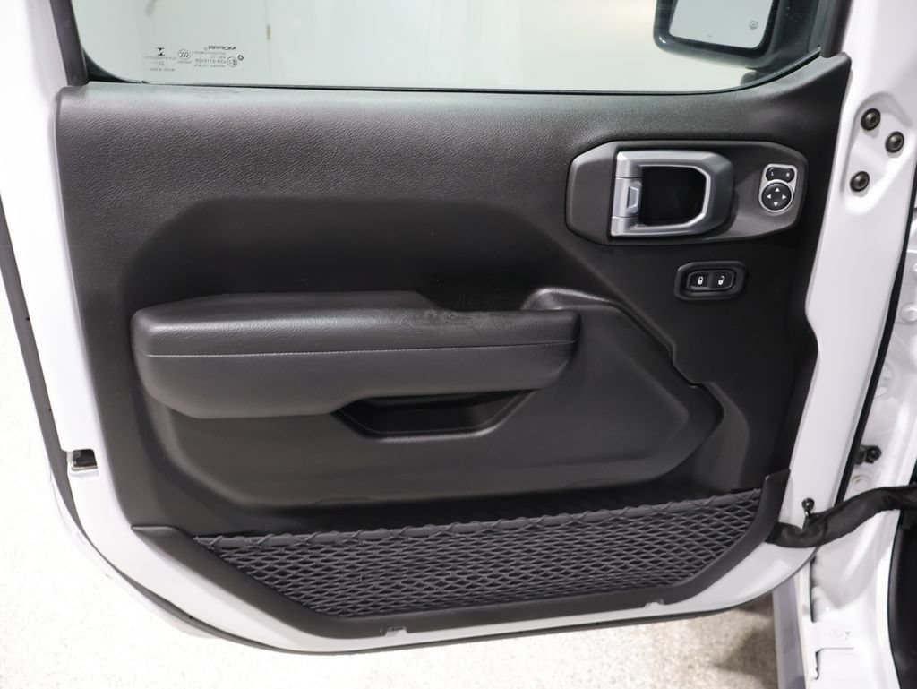 Used 2023 Jeep Gladiator Sport AWD/4WD image 14