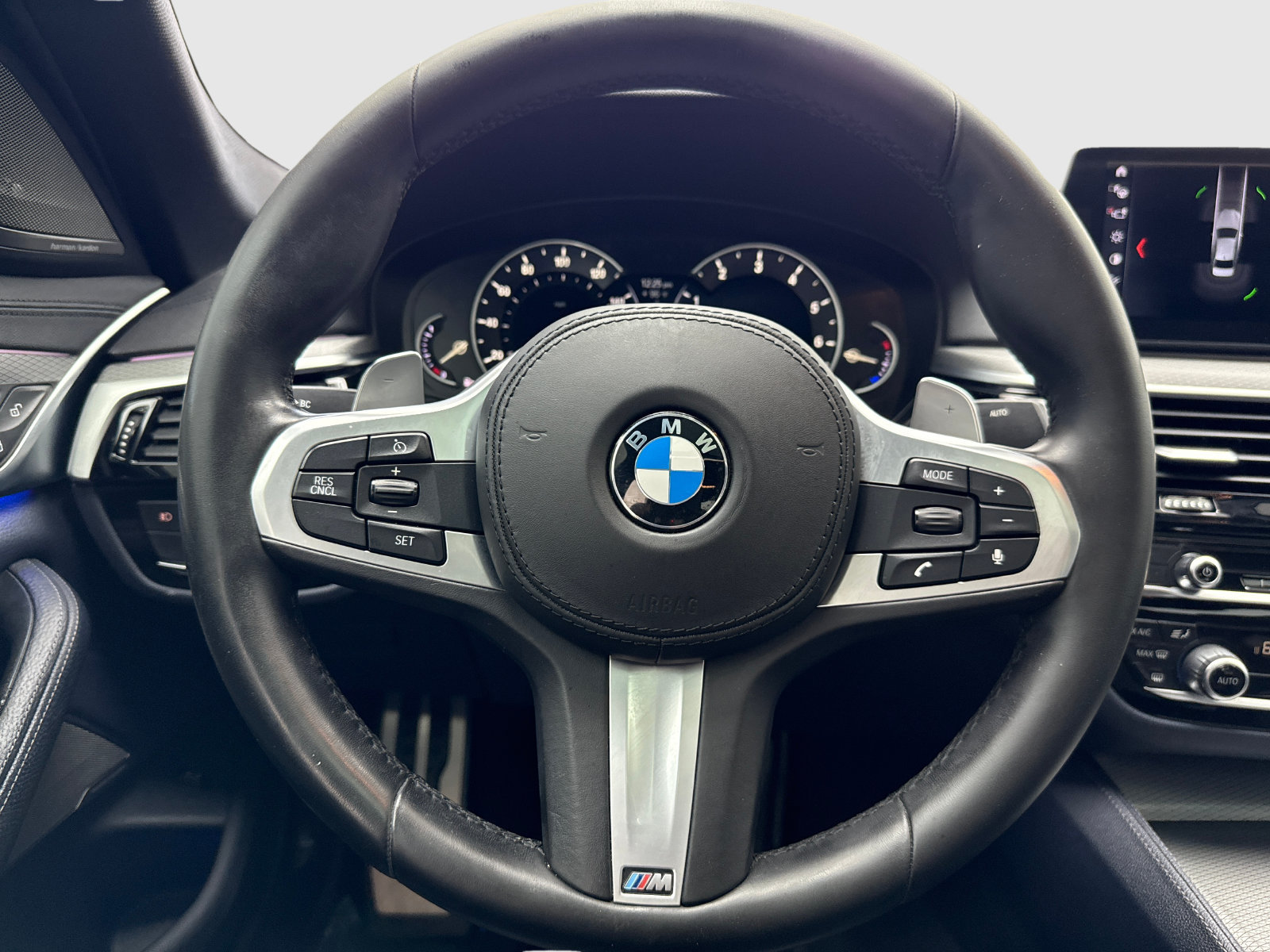 Used 2017 BMW 540i RWD image 19