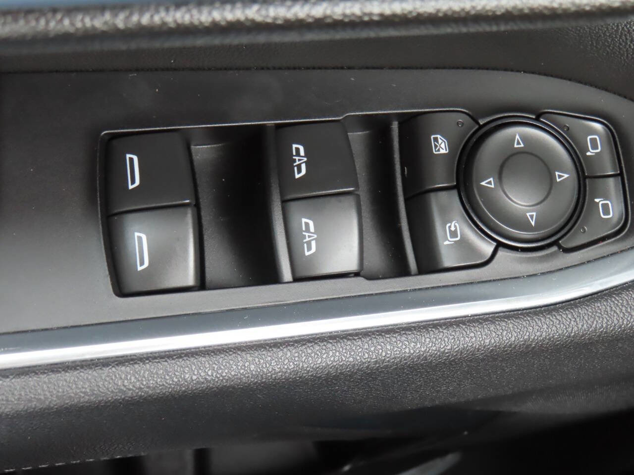 Used 2025 GMC Sierra 1500 SLT AWD/4WD image 54