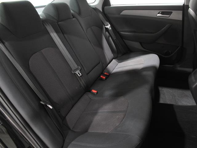 Used 2019 Hyundai Sonata SE image 16