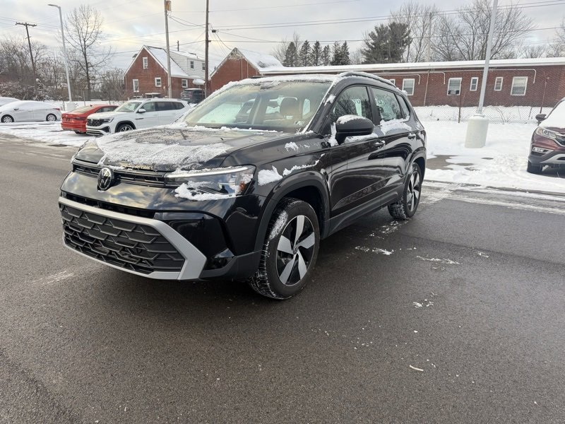 Used 2025 Volkswagen Taos S image 3