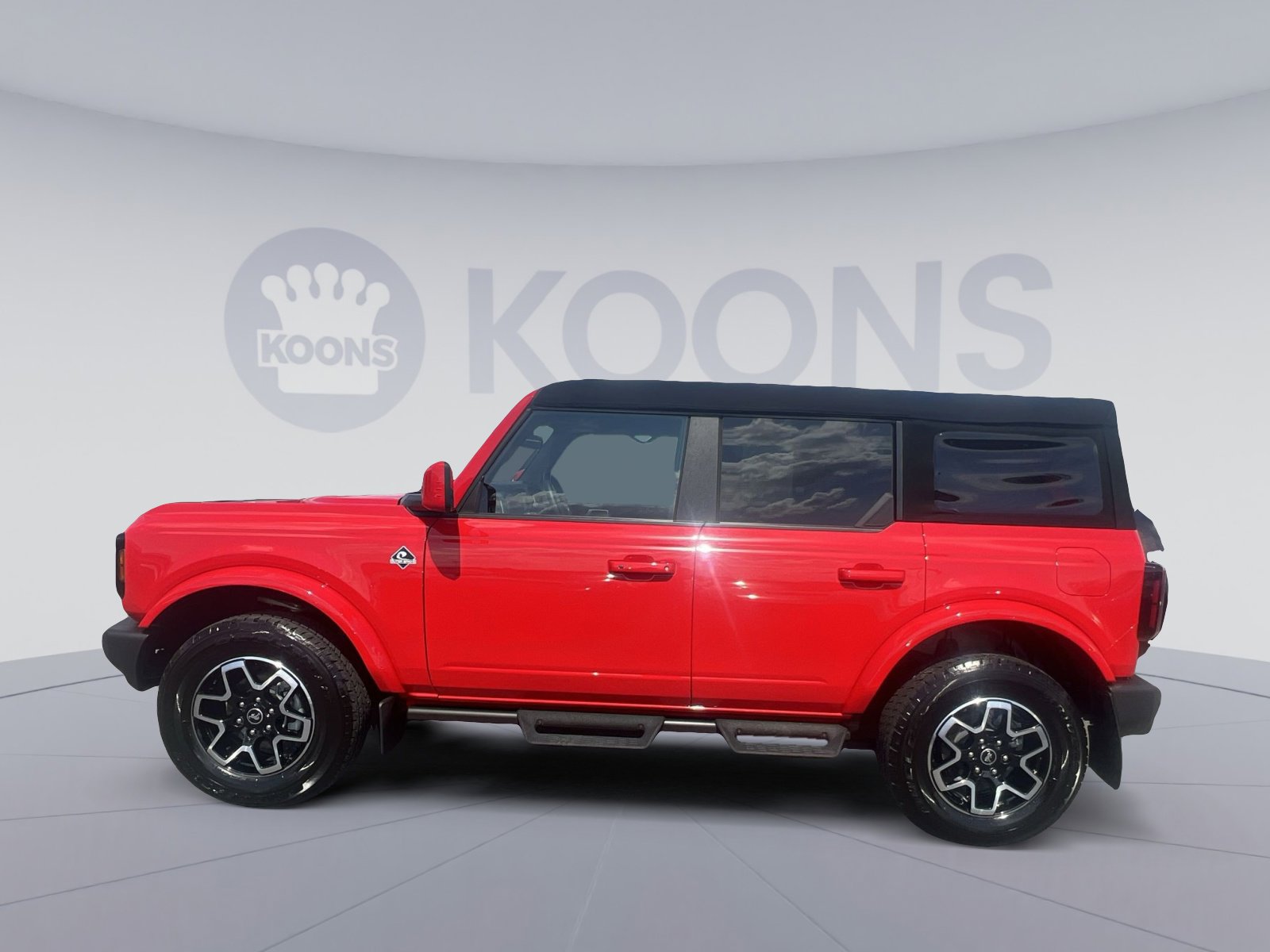 Used 2024 Ford Bronco Outer Banks image 2