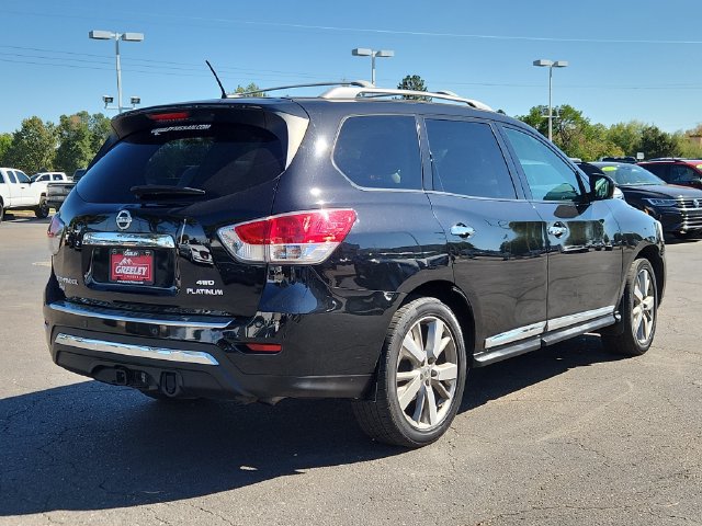 Used 2016 Nissan Pathfinder Platinum AWD/4WD image 3