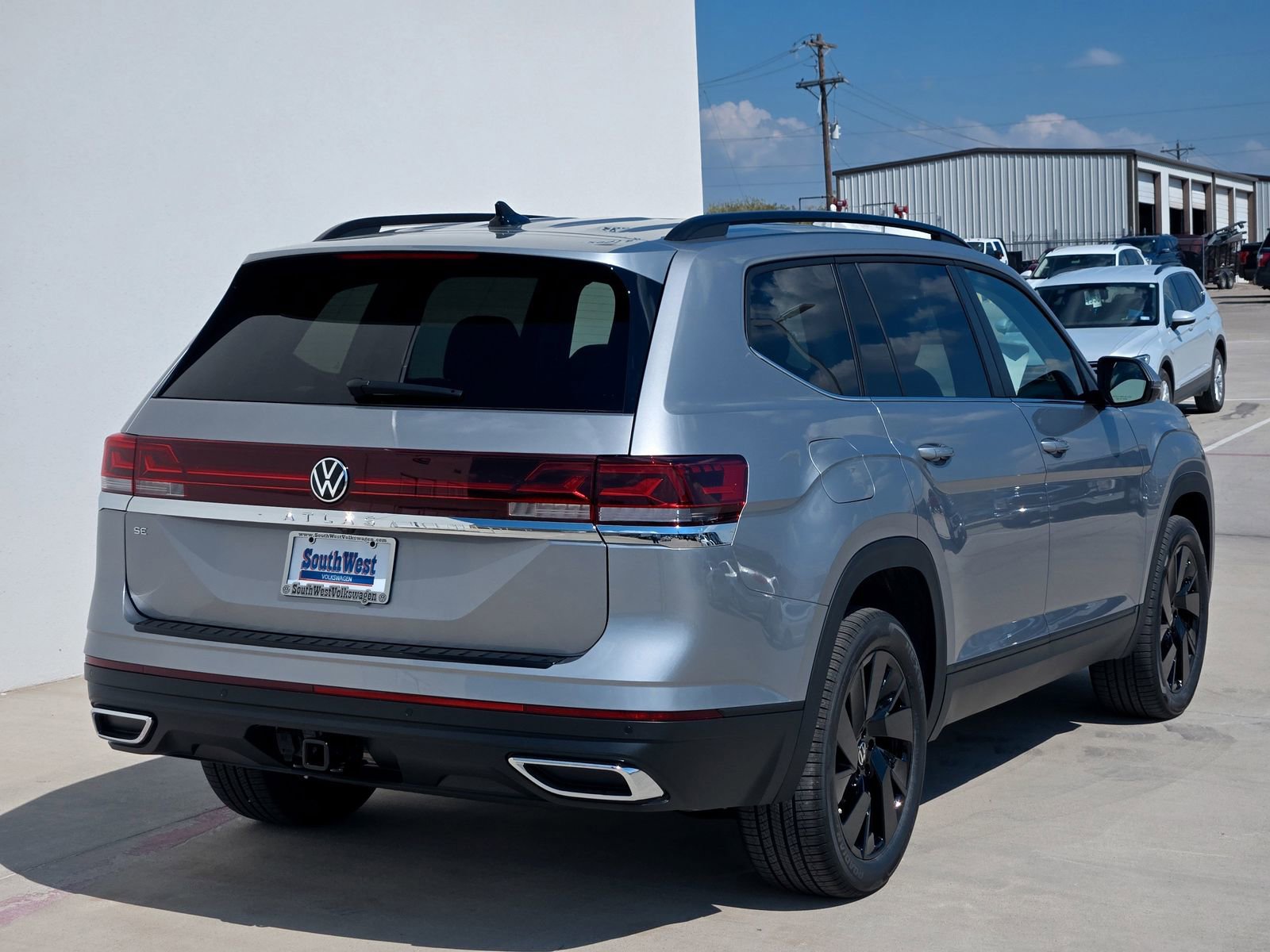 New 2026 Volkswagen Atlas SE image 6