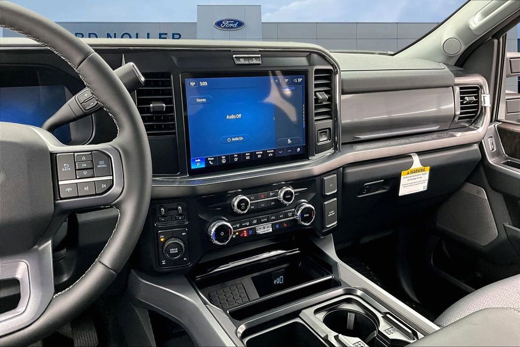 New 2026 Ford F250 Lariat w/ FX4 Off-Road Package image 6