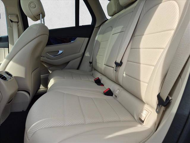Used 2022 Mercedes-Benz GLC 300 image 21