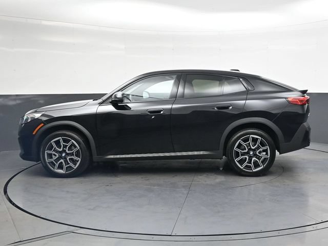 Used 2025 BMW X2 xDrive28i w/ Technology Package AWD/4WD image 9