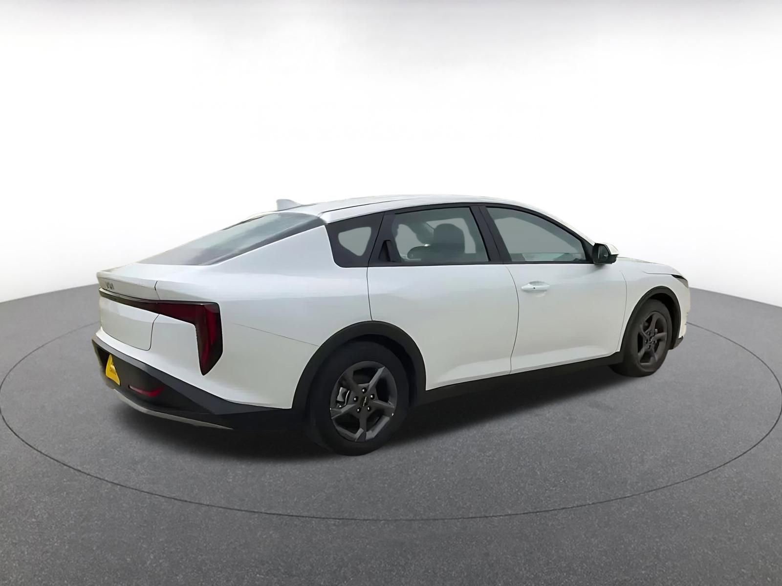 Used 2025 Kia K4 FWD image 15