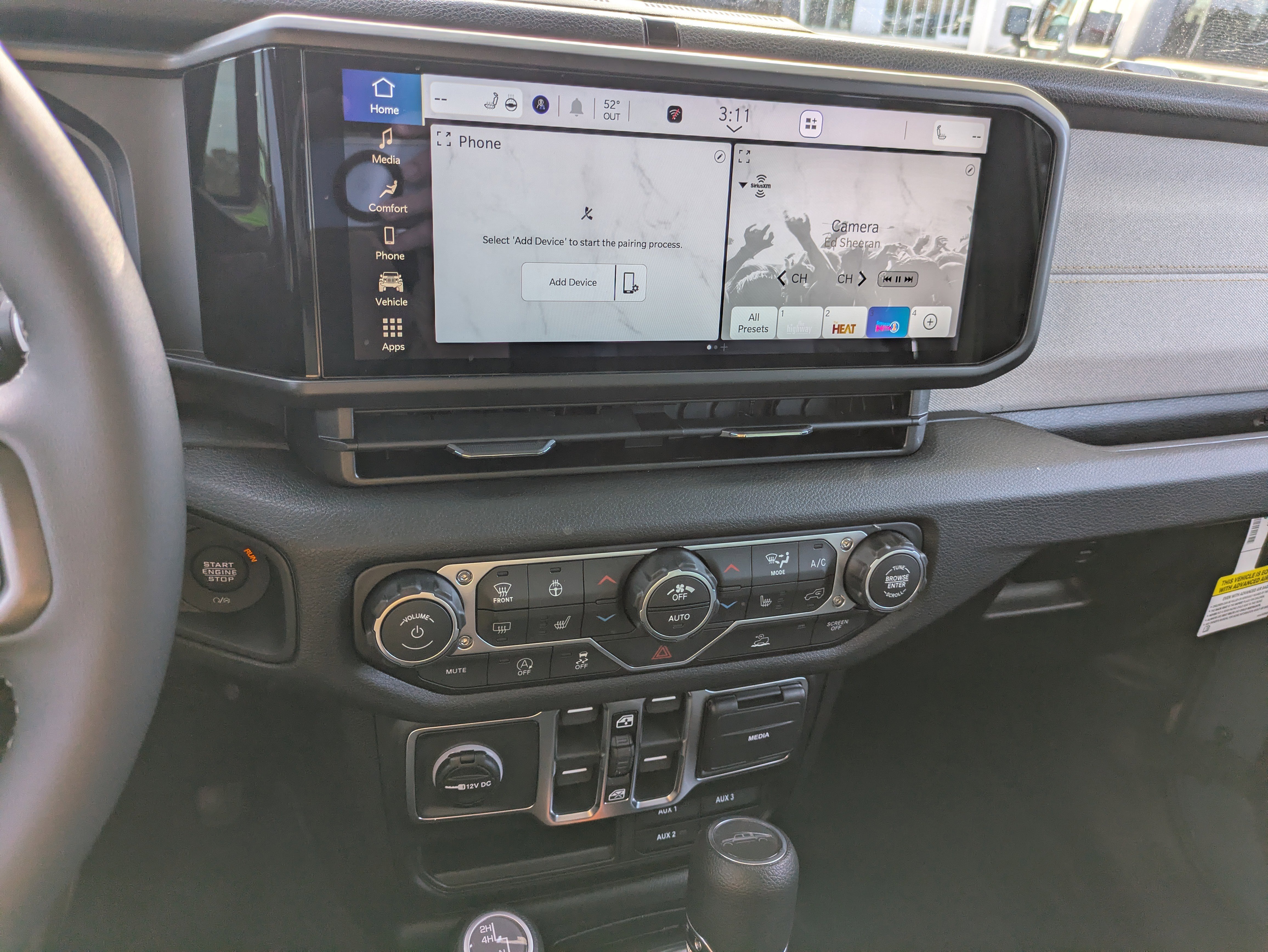 New 2026 Jeep Gladiator Sport AWD/4WD image 16