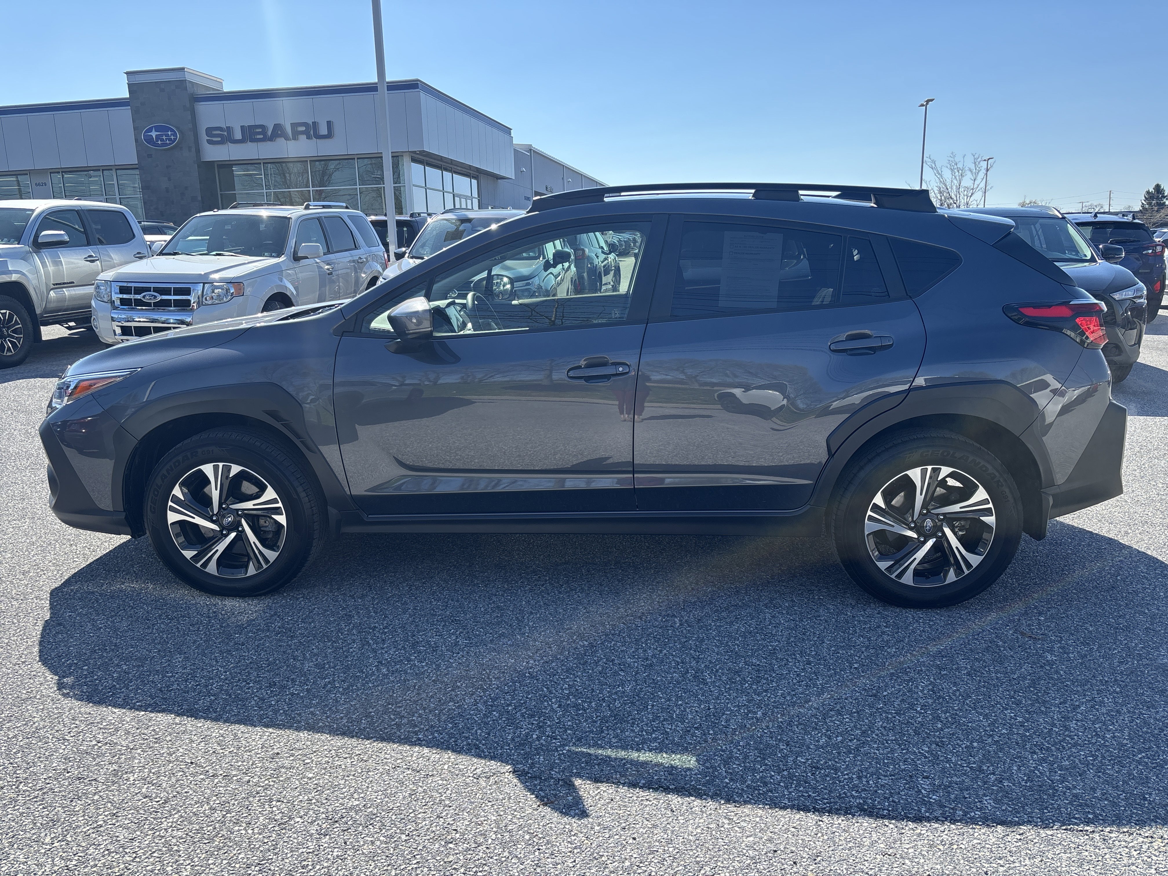 Used 2024 Subaru Crosstrek 2.0i Premium image 4