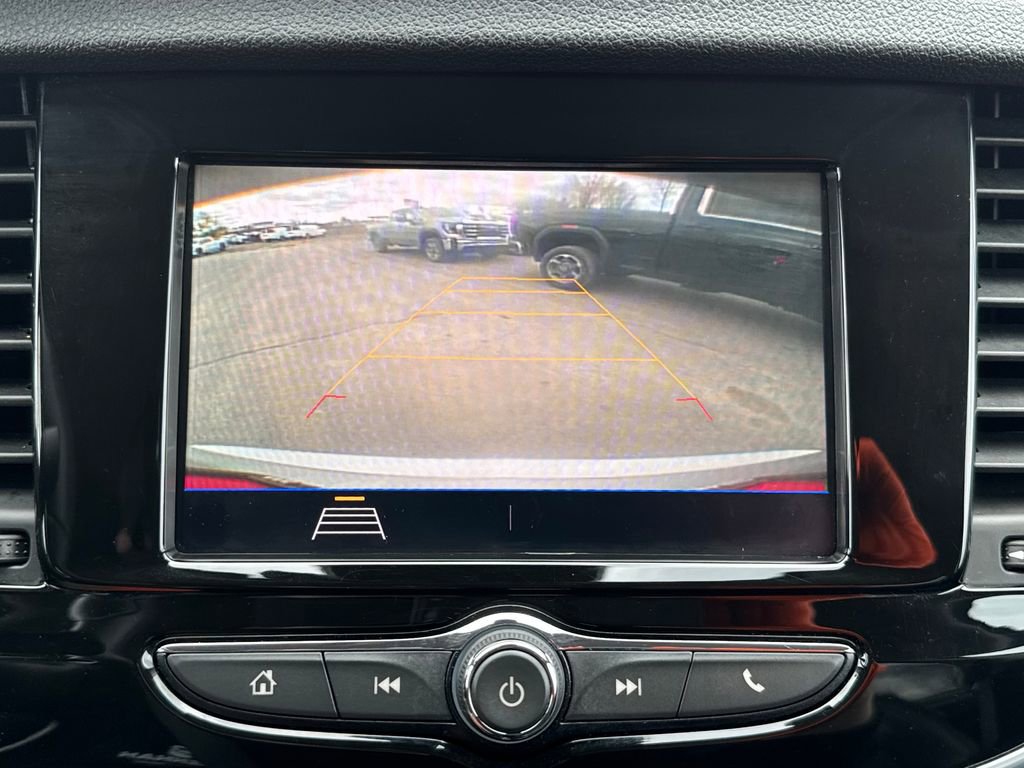 Used 2022 Buick Encore Preferred AWD/4WD image 20