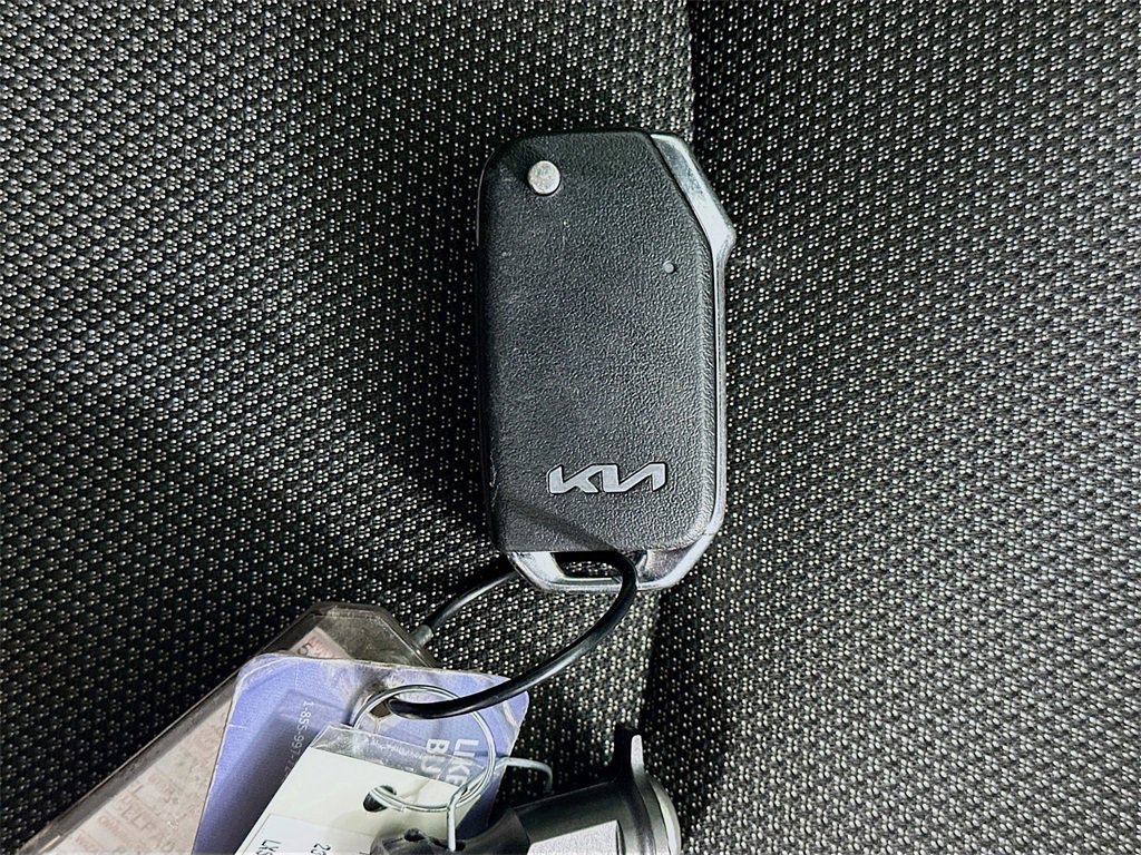 Used 2023 Kia Forte LXS image 34