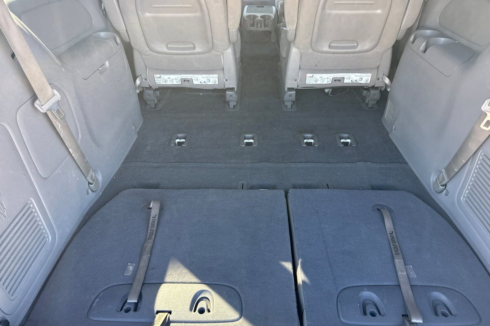 Used 2014 Kia Sedona LX FWD image 16