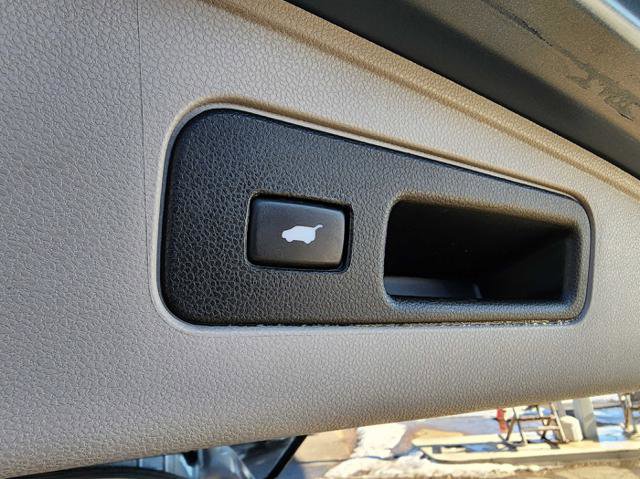 Used 2011 Honda Odyssey Touring image 16