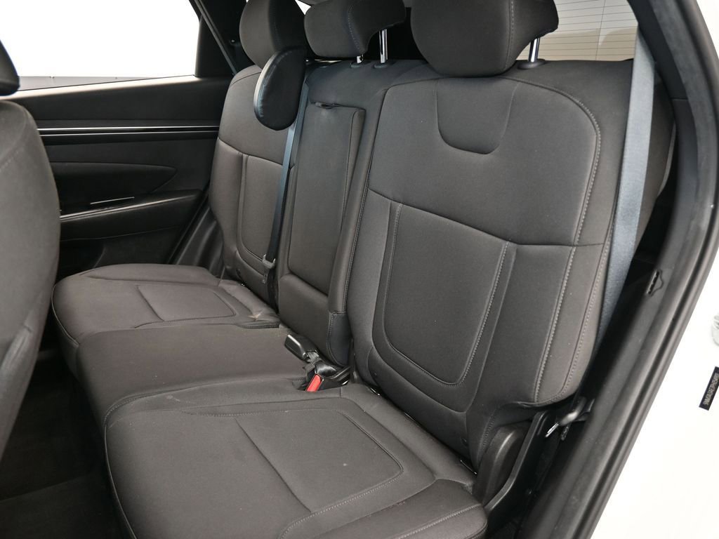 Used 2023 Hyundai Tucson SE image 29