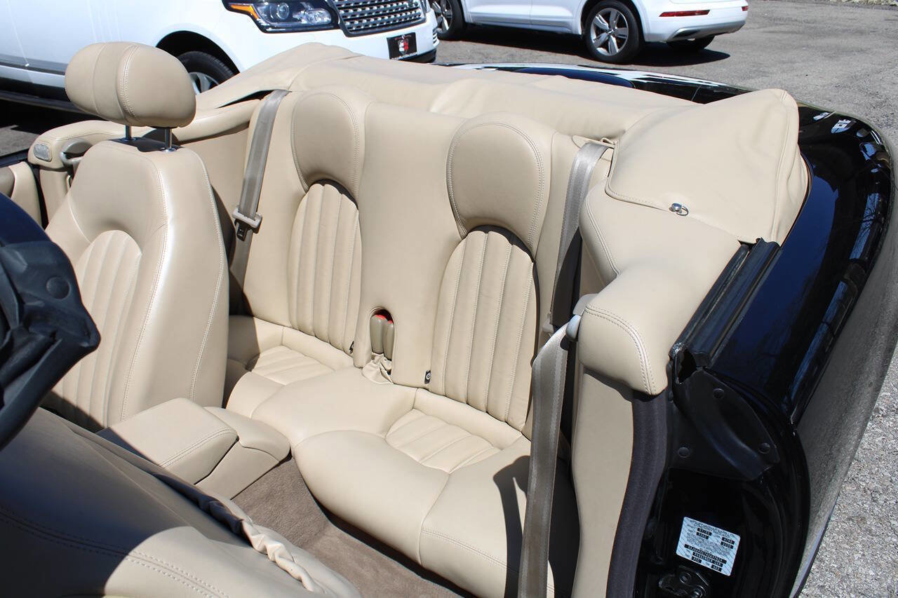 Used 2004 Jaguar XK8 Convertible image 31