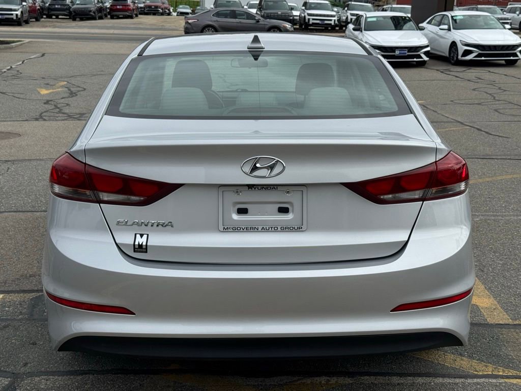 Used 2017 Hyundai Elantra SE FWD image 5