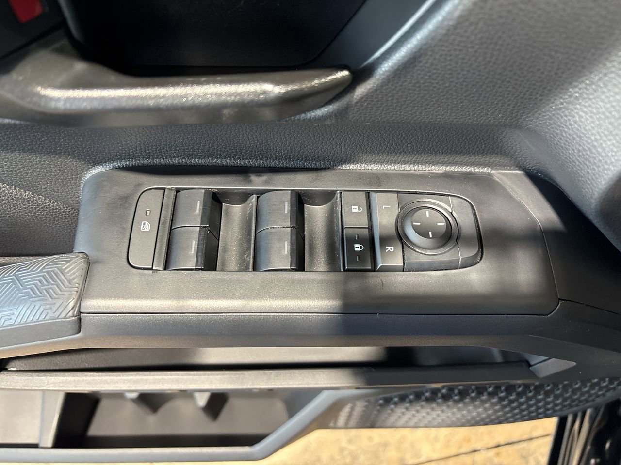 New 2026 Toyota Tacoma SR5 AWD/4WD image 13