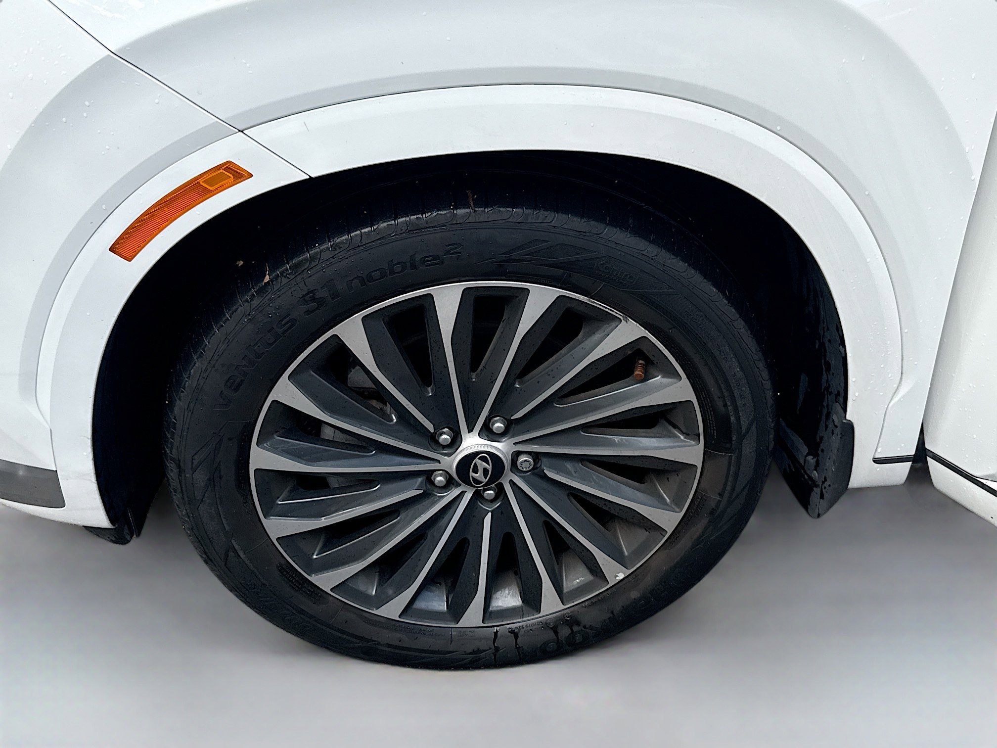 Used 2023 Hyundai Palisade Calligraphy image 37