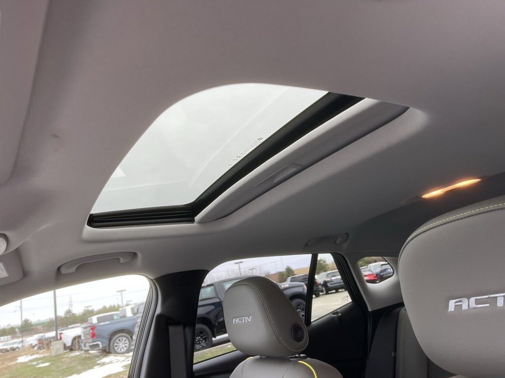 New 2026 Chevrolet Trax ACTIV w/ Sunroof Package image 13