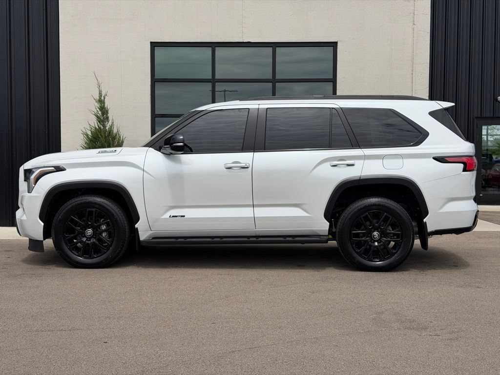 Used 2025 Toyota Sequoia Limited AWD/4WD image 2