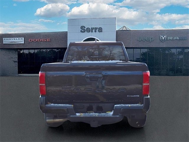 Used 2024 Toyota Tacoma TRD Off-Road image 5