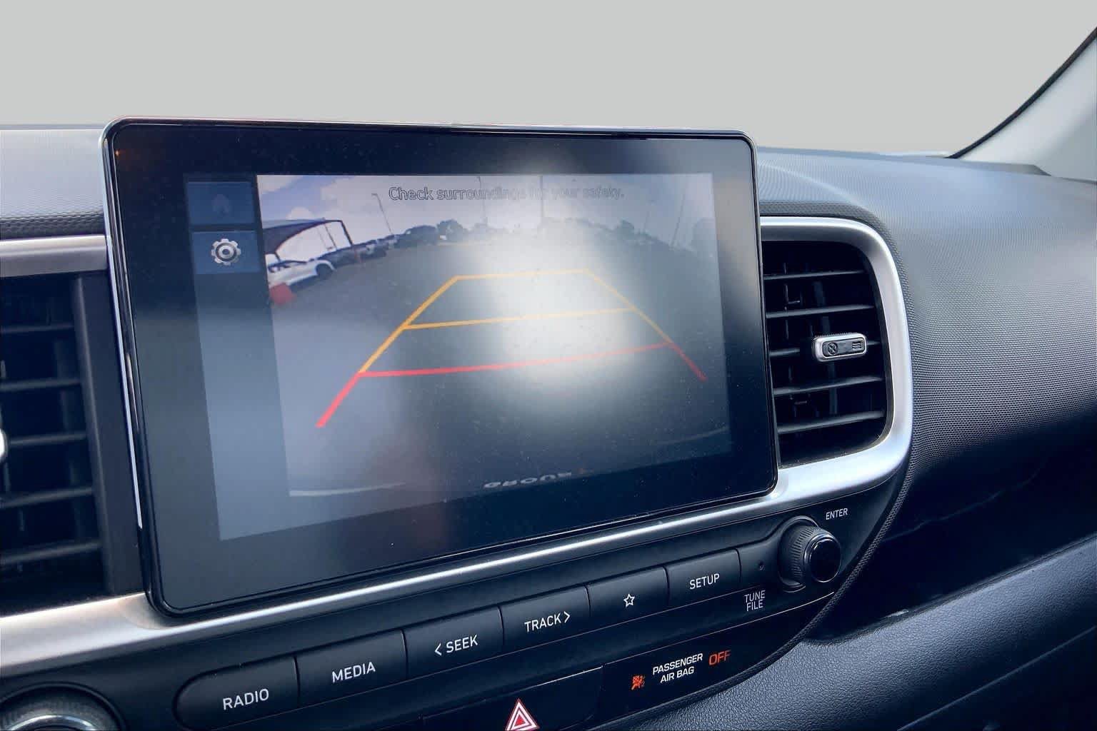 Used 2025 Hyundai Venue SEL FWD image 27