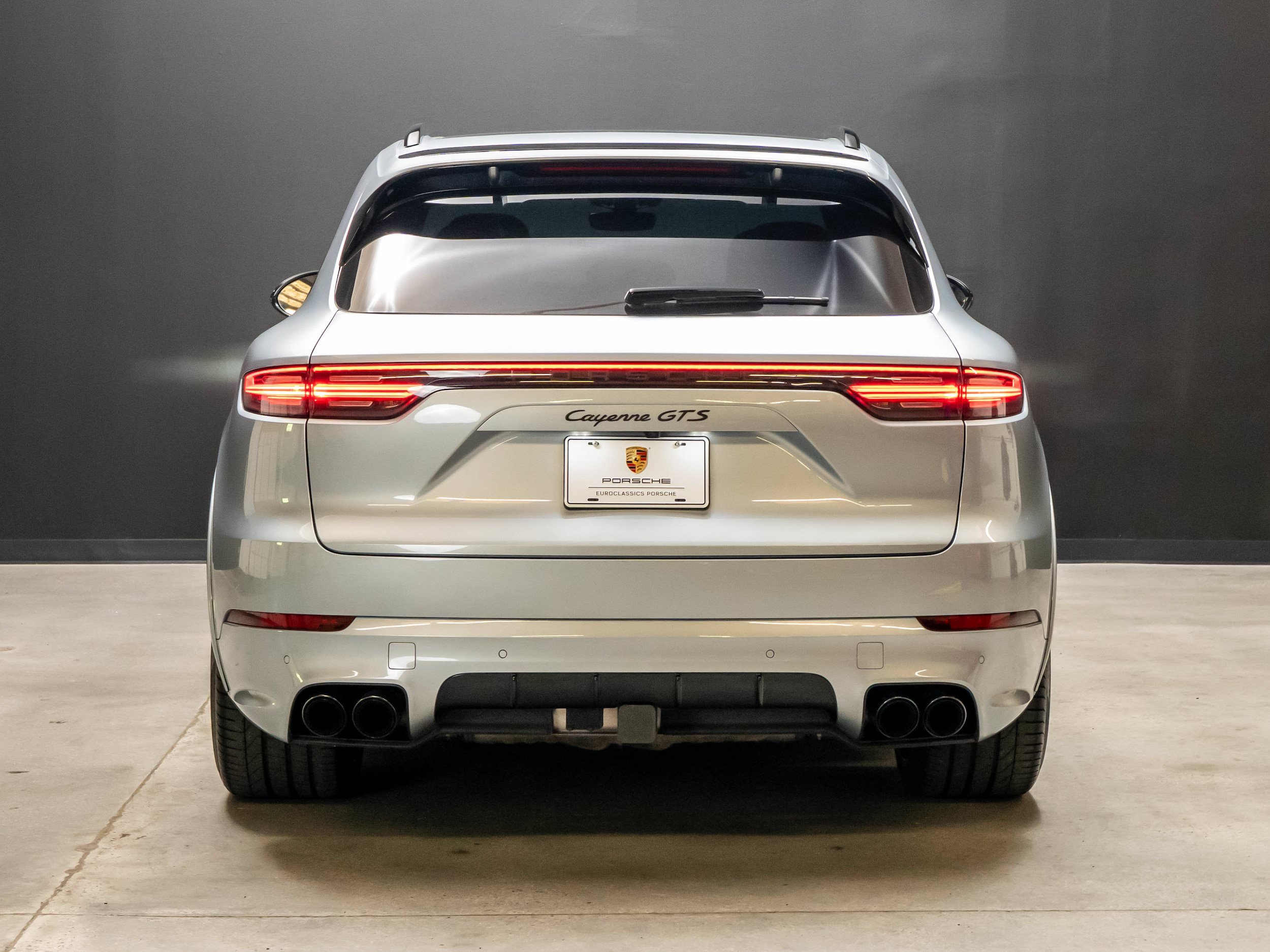 Used 2022 Porsche Cayenne GTS AWD/4WD image 6