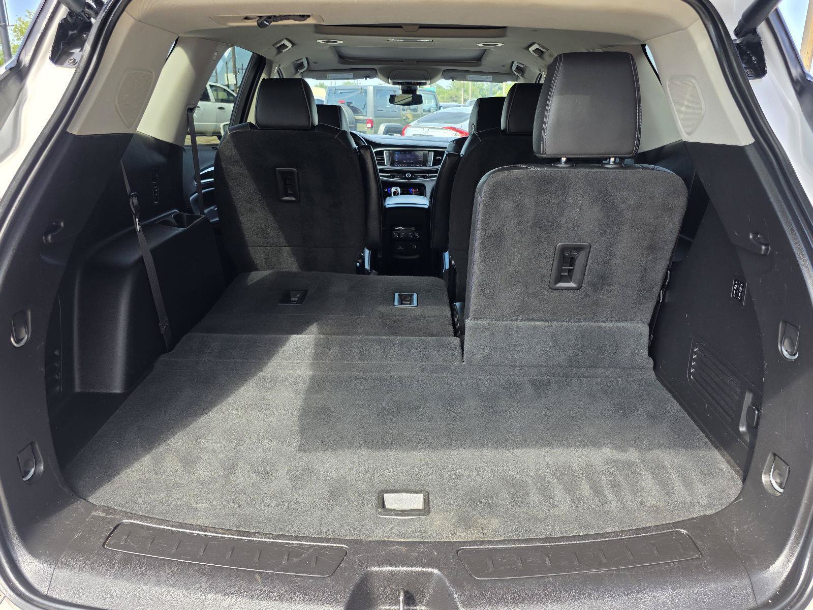 Used 2020 Buick Enclave Avenir w/ Avenir Technology Package FWD image 40