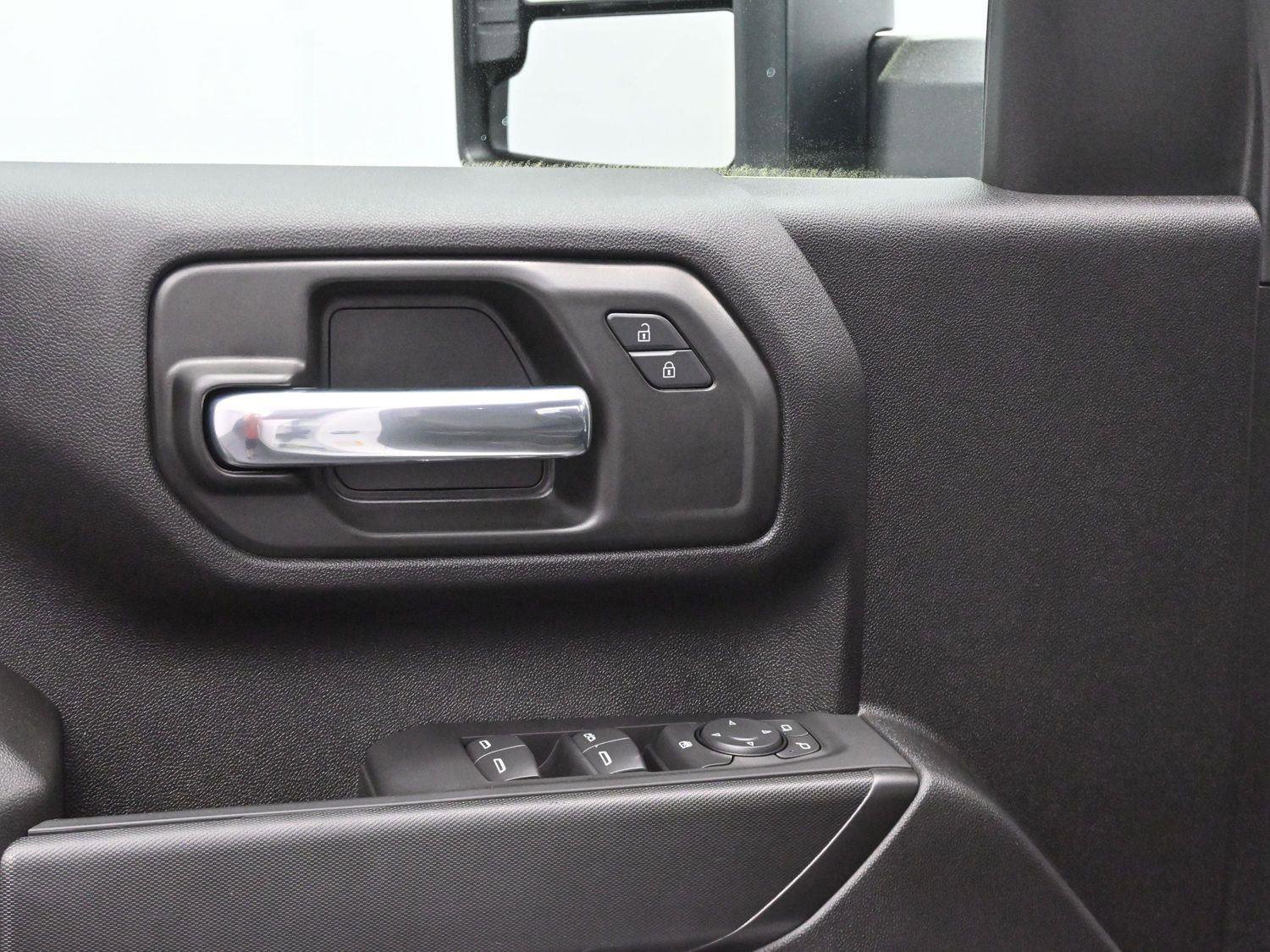 Used 2025 Chevrolet Silverado 2500 W/T w/ WT Convenience Package image 33