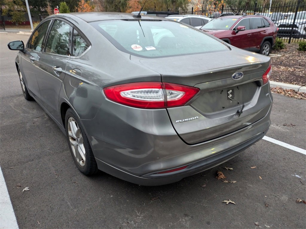 Used 2013 Ford Fusion SE image 4