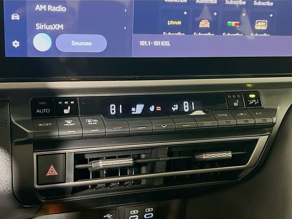 Certified 2025 Toyota Camry XSE FWD image 15