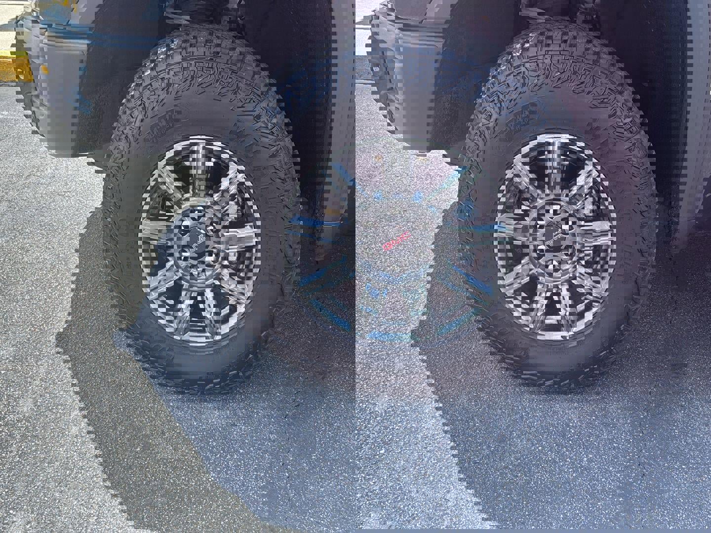 Used 2024 GMC Sierra 1500 AT4X image 14