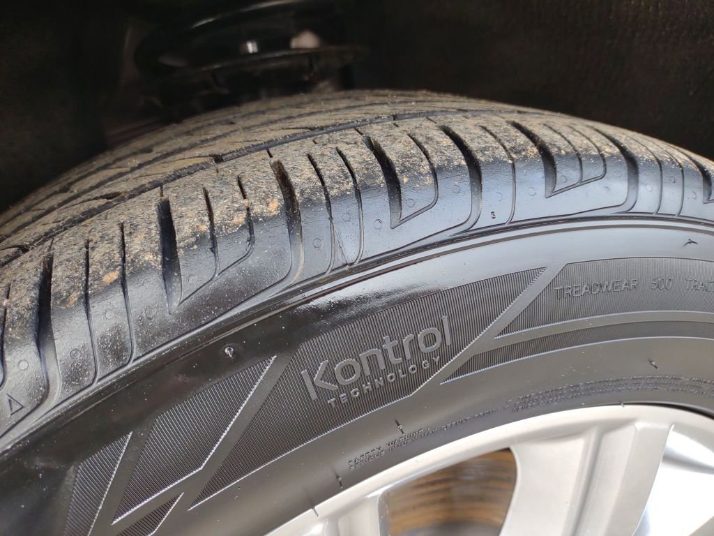 Used 2022 Ford Edge Titanium w/ Class II Trailer Tow Package image 27