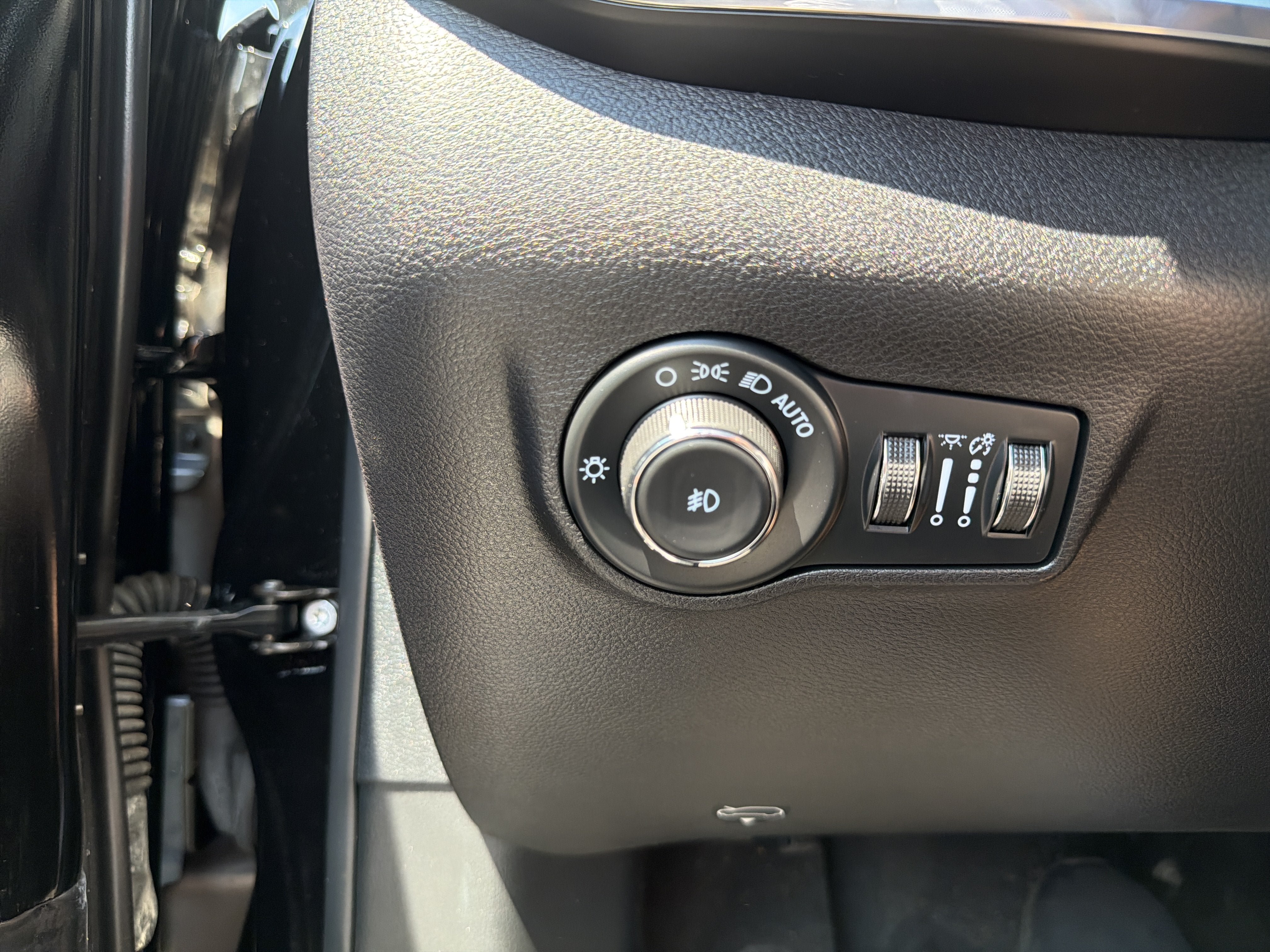 Used 2022 Jeep Compass Limited w/ Sun and Sound Group AWD/4WD image 17