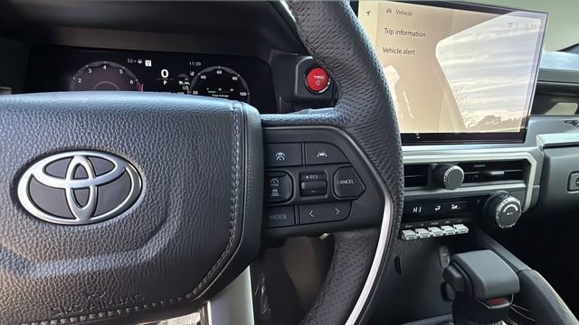 Used 2025 Toyota Tacoma TRD Off-Road image 23