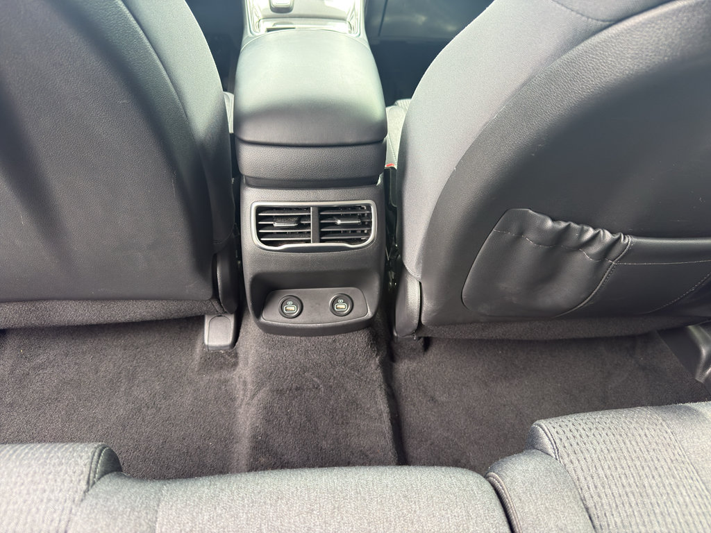 Used 2023 Hyundai Santa Fe SE FWD image 13