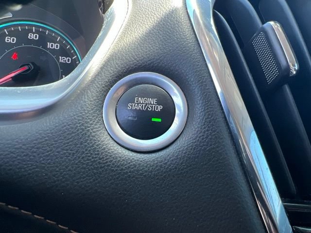 Used 2019 Chevrolet Traverse Premier w/ Driver Confidence II Package FWD image 17