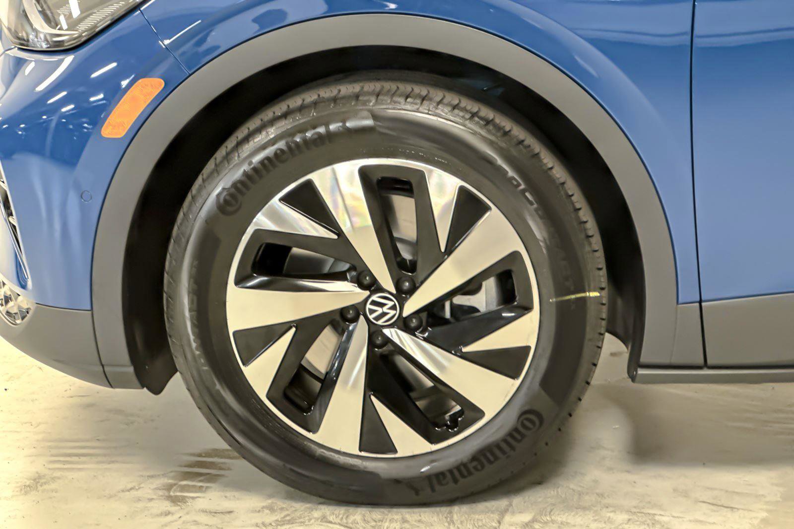 New 2025 Volkswagen ID.4 Pro image 24