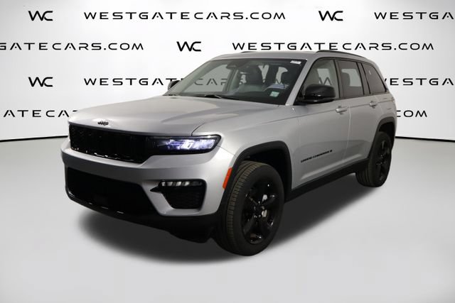 Used 2023 Jeep Grand Cherokee Limited w/ Black Appearance Package RWD image 1